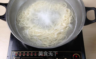 红烧牛肉面的做法步骤：4