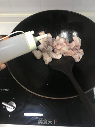 超简单红烧肉的做法步骤：4