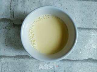 简单易学的鸡蛋布丁，大人小孩都喜欢的做法步骤：4