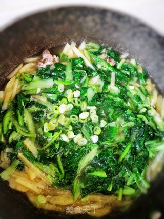 小白菜土豆粉丝排骨汤的做法步骤：7