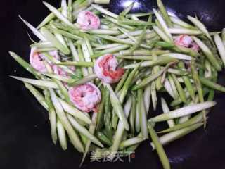 芦笋炒虾仁的做法步骤：8