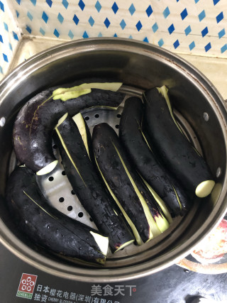双椒拌茄子的做法步骤：2