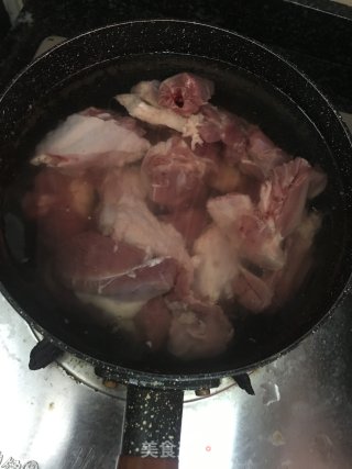 啤酒鸭的做法步骤：2