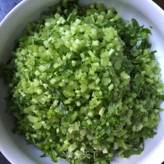 榨菜拌芹菜苗的做法步骤：4
