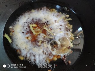 黄豆炒榨菜的做法步骤：2