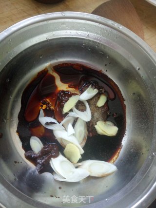 蜜汁烤鸡翅的做法步骤：2