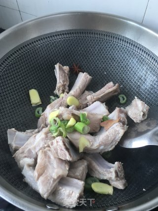 蜜汁排骨的做法步骤：15