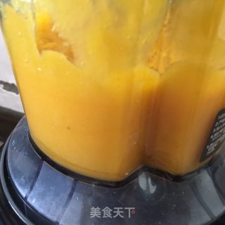 芒果鸭梨原汁的做法步骤：6