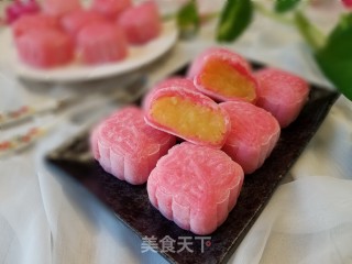 奶黄冰皮月饼的做法步骤：16