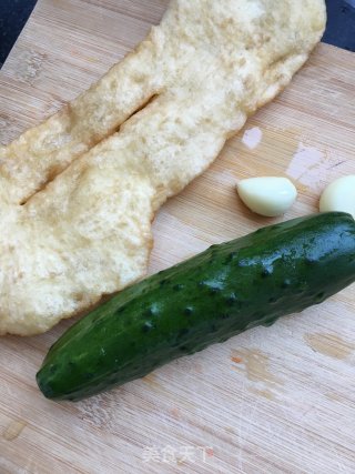 黄瓜拌面鱼的做法步骤：1