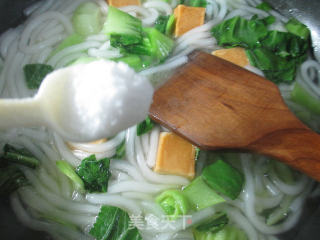 鱼豆腐青菜土豆粉条的做法步骤：6
