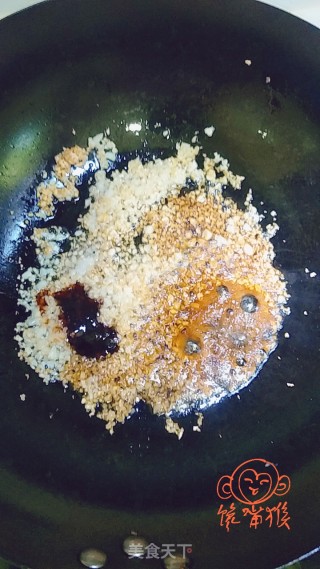 金蒜粉丝虾的做法步骤：7