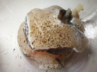 黑胡椒煎鳕鱼的做法步骤：3