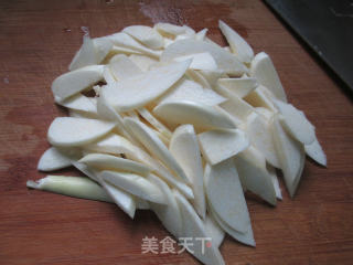 扇贝肉炒茭白的做法步骤：3