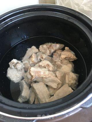 丝瓜排骨汤的做法步骤：6