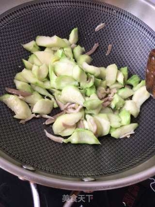 丝瓜排骨汤的做法步骤：17