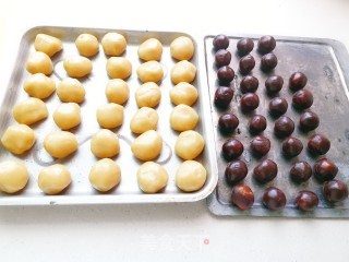豆沙蛋黄月饼的做法步骤：8