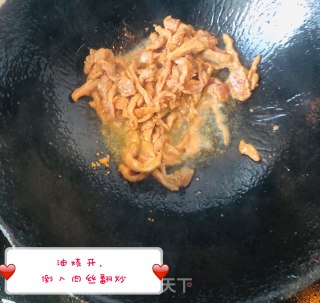 榨菜炒肉丝的做法步骤：4
