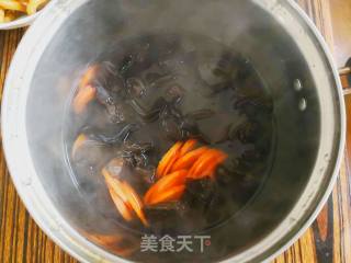 木耳炒猪肝的做法步骤：5