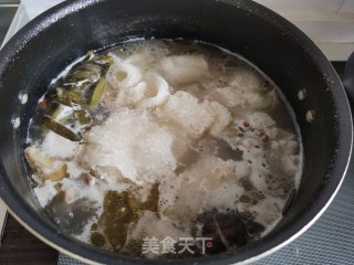 鲜美竹荪鸡汤的做法步骤：13