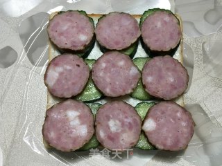 秋林里道斯红肠蔬果三明治的做法步骤：6