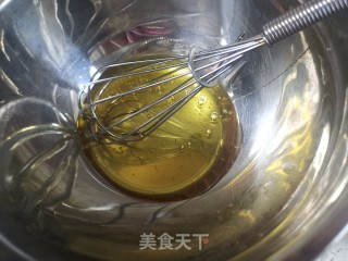 莲蓉蛋黄月饼的做法步骤：5