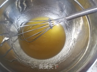莲蓉蛋黄月饼的做法步骤：6