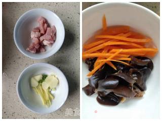 豆妈带你一起做家常炒面（什锦炒面）的做法步骤：2