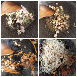 豆妈带你一起做家常炒面（什锦炒面）的做法步骤：4