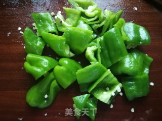皱皮椒炒杏鲍菇的做法步骤：5