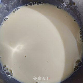 榴莲芒果班戟千层盒子蛋糕的做法步骤：2