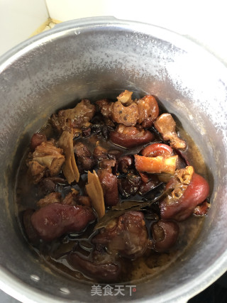 红烧猪脚的做法步骤：6