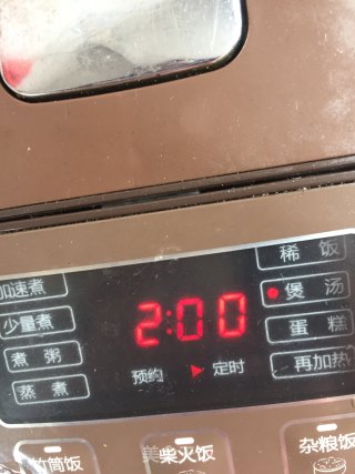 莲子甜汤的做法步骤：2