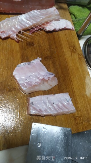 鱼片炒黄瓜的做法步骤：1
