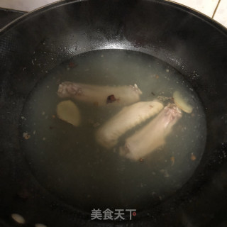黑啤鸭翅的做法步骤：1