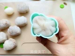 藜麦蜜豆肉松冰皮月饼的做法步骤：14