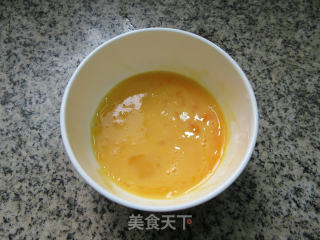 榨菜丝青椒鸭蛋炒米面的做法步骤：3