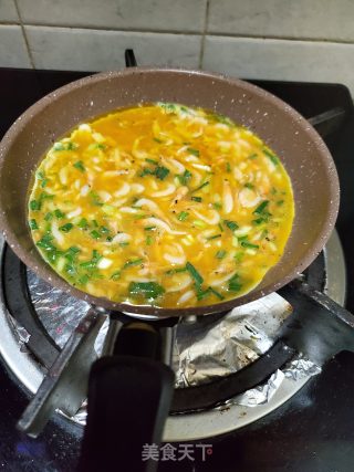 樱花虾煎蛋的做法步骤：4