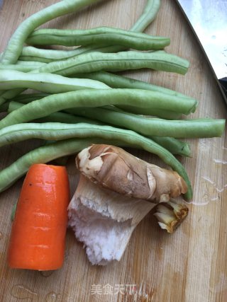 排骨炖豆角杂蔬的做法步骤：9