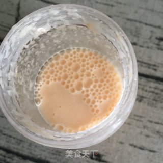 哈密瓜风味酸奶的做法步骤：8