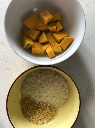 小米南瓜粥的做法步骤：1