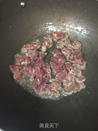 尖椒炒牛肉的做法步骤：4
