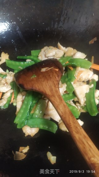 鸡胸肉炒雪豆的做法步骤：9