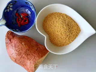小米白薯粥的做法步骤：1