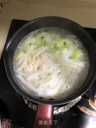鲜虾菜丝面的做法步骤：2