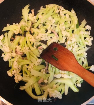 花菜肉丝的做法步骤：6