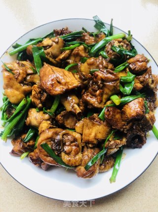 葱爆鸡块的做法步骤：7