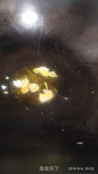 瘦肉炒豆角的做法步骤：4