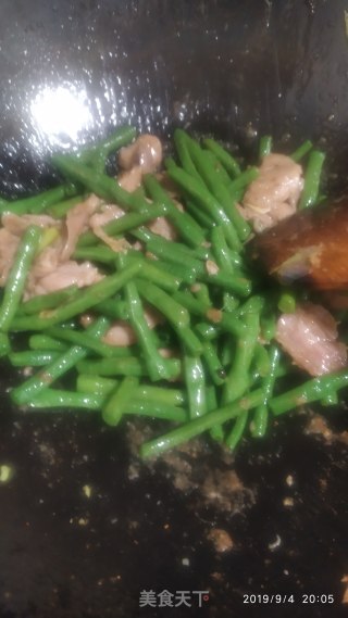 瘦肉炒豆角的做法步骤：7