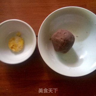 粉色小猪佩奇冰皮月饼的做法步骤：3